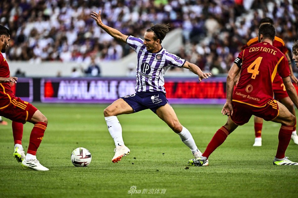 球场上无可 球场上无可