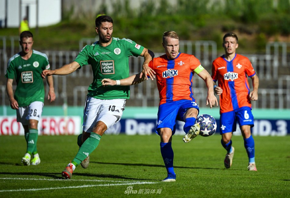 力评分中仍 力评分中仍